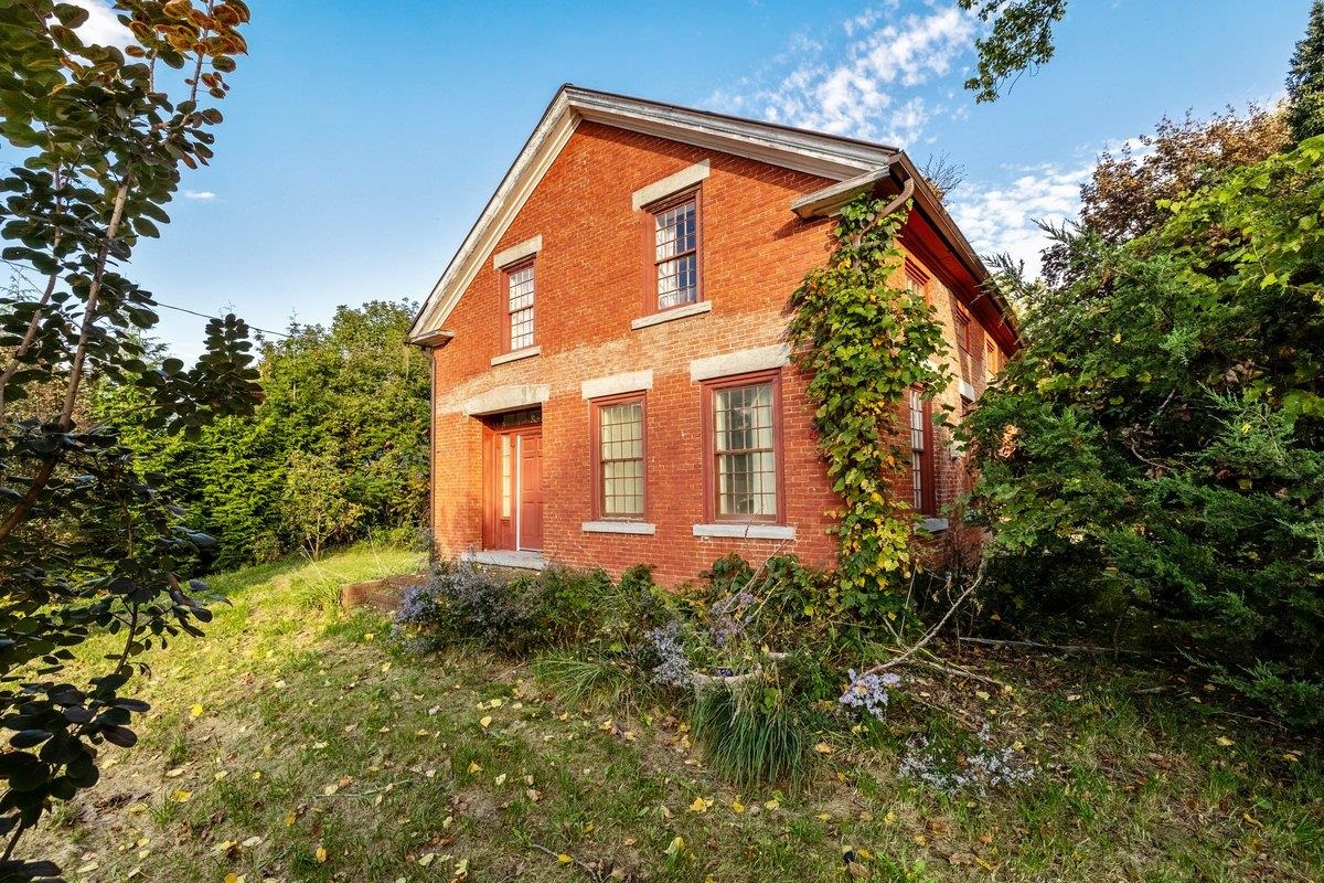 near 122 West View Lane North Hero, VT 05474 Property 4