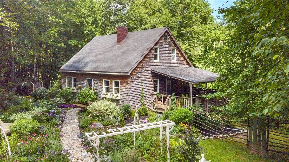 near 84 Jasper Lane Arlington, VT 05250 Property 3