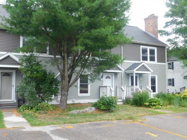 11 Woodbridge Lane