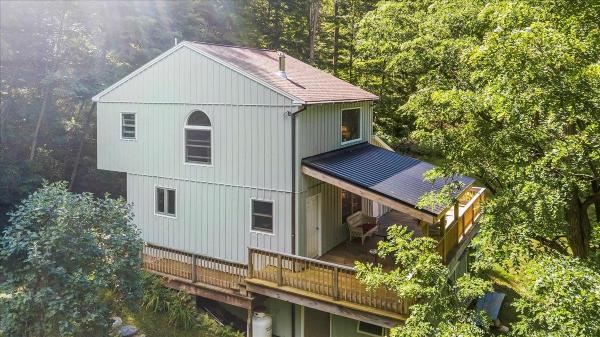 509 Thompson Pond Road