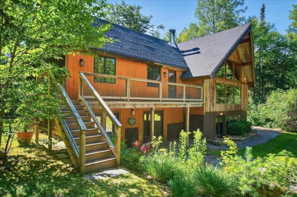532 Sherwood Forest