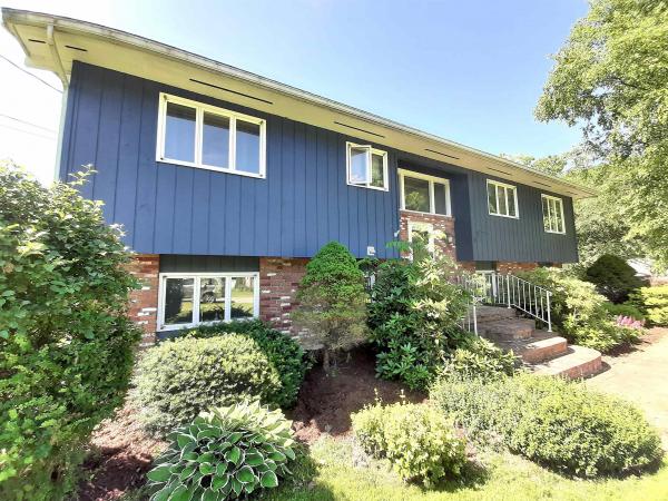 3 Columbian Avenue