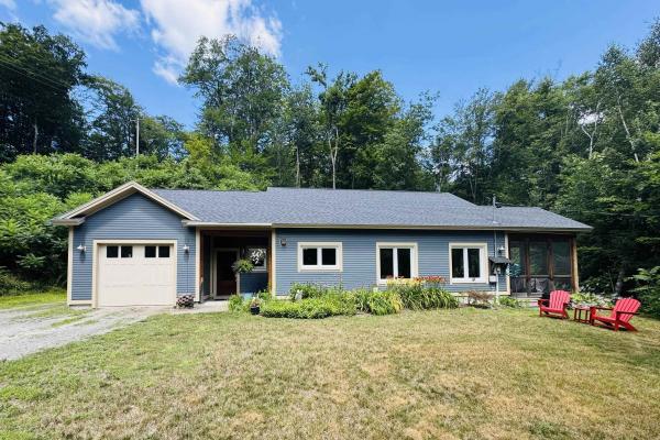 321 Leonard Road