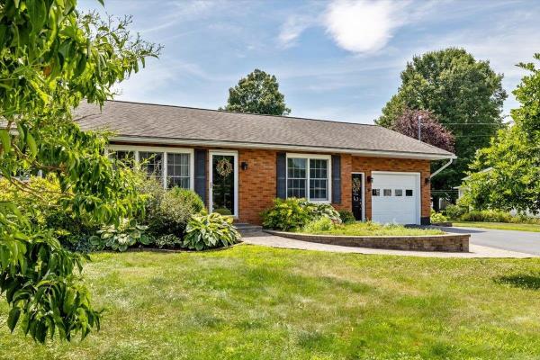 6 Lavoie Avenue